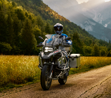BMW Motorcycles Retailer | Lloyd BMW Motorrad